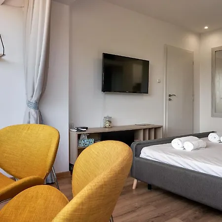 Adel Hotel apartamentowy 4*