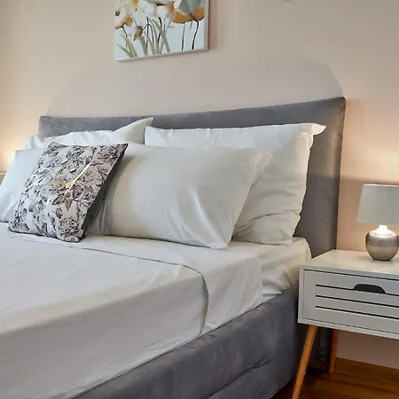 Hotel apartamentowy Adel