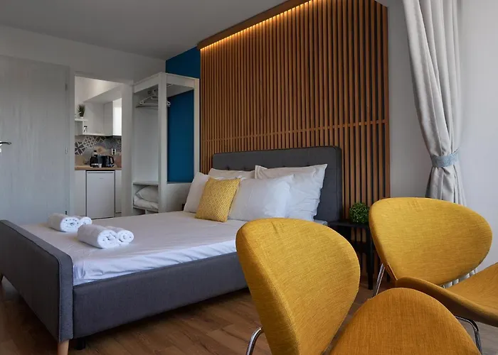 Adel Veliko Tărnovo